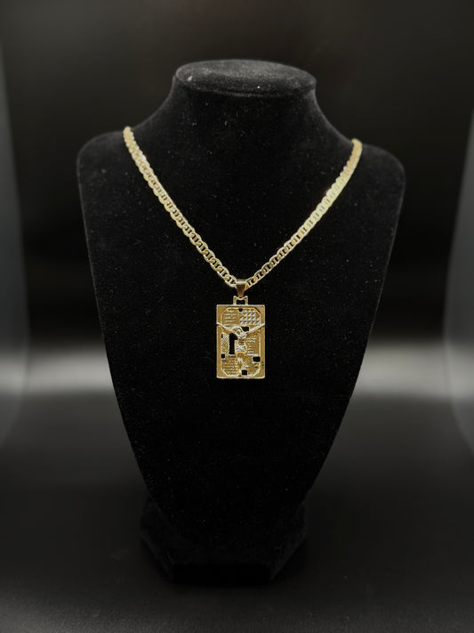 Mariner-style chain with a Jesus pendant