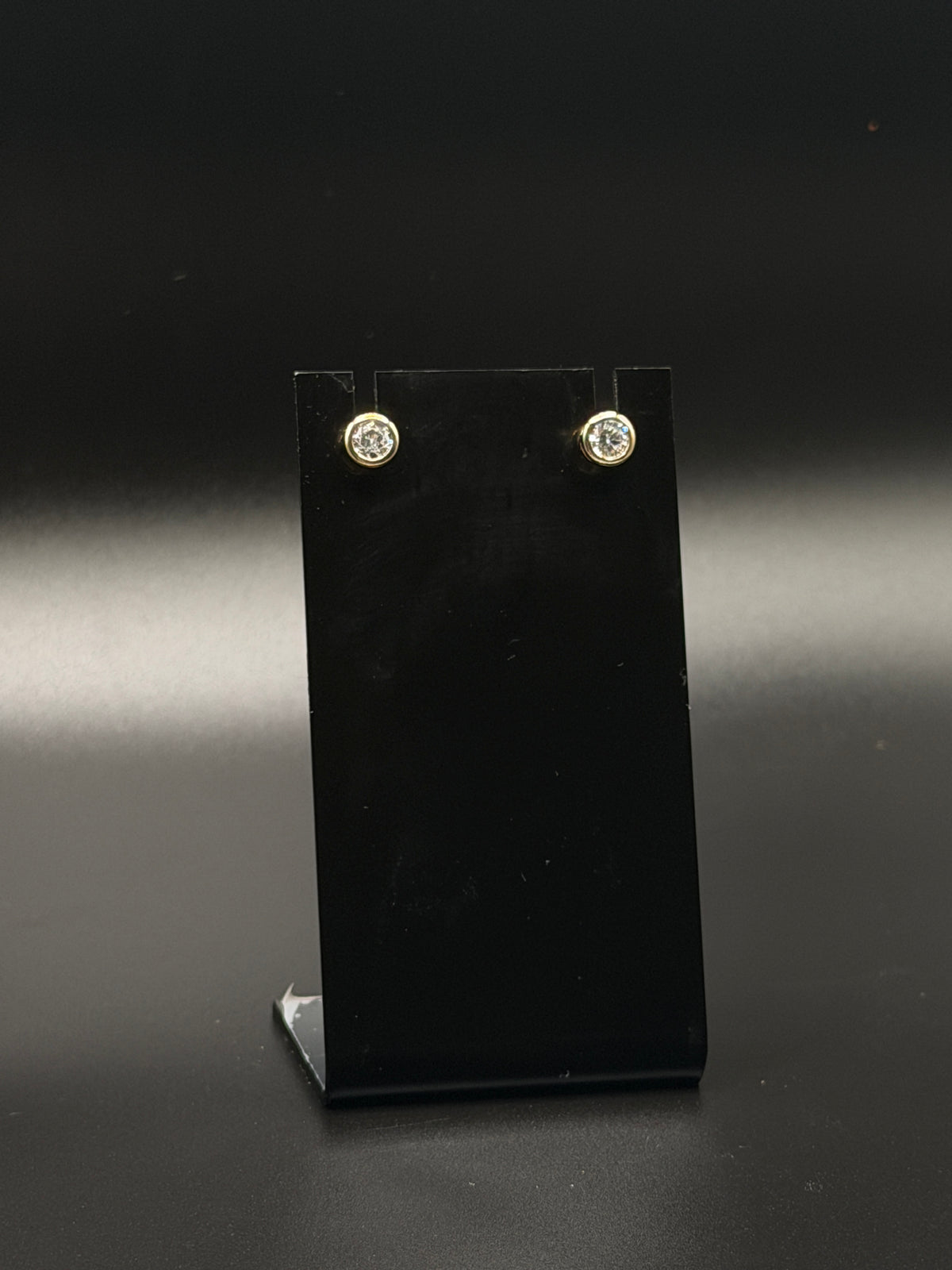 Diamonds Earrings